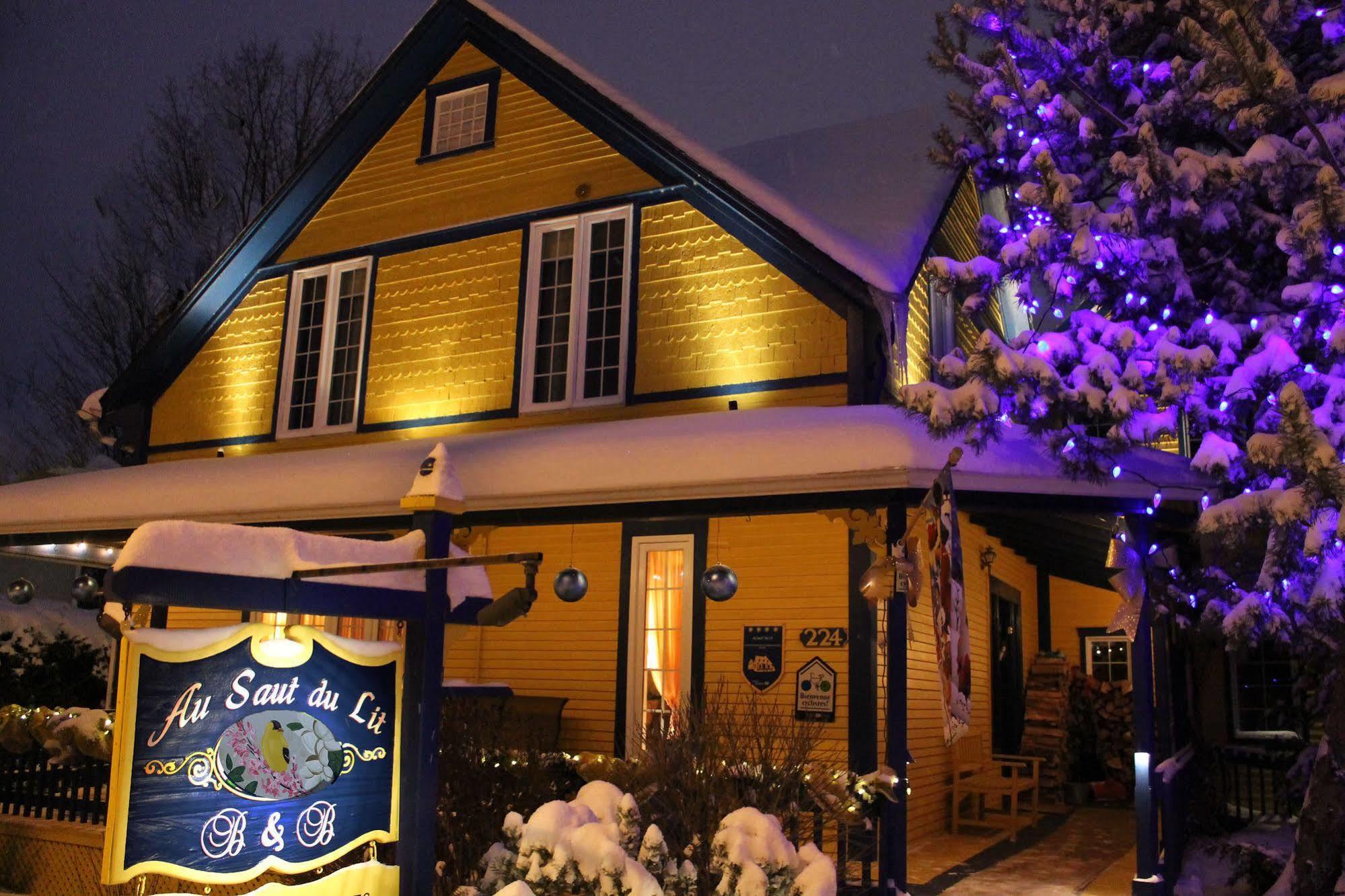 Bed and Breakfast Au Saut Du Lit Magog Exterior foto