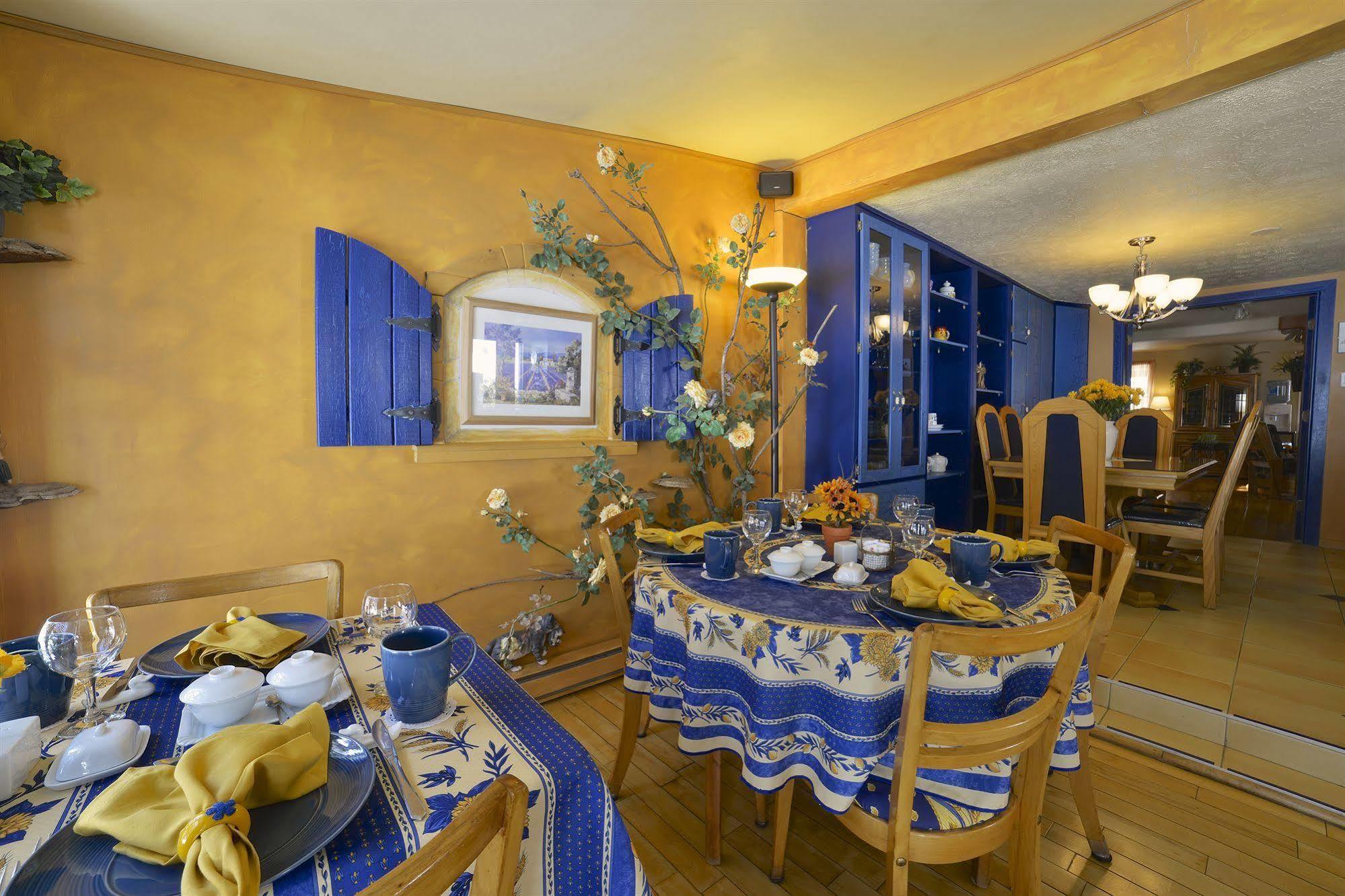 Bed and Breakfast Au Saut Du Lit Magog Exterior foto